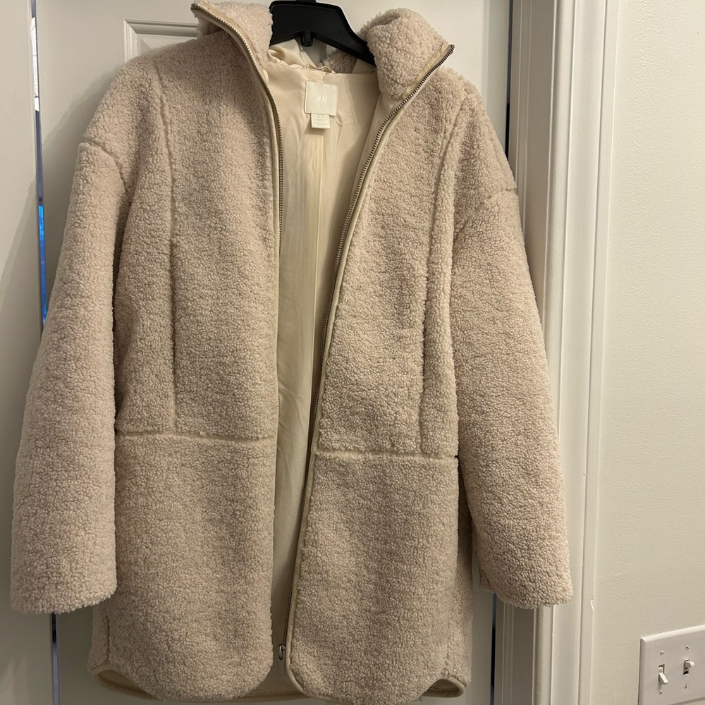 H&M faux fur cream coat. Size XS